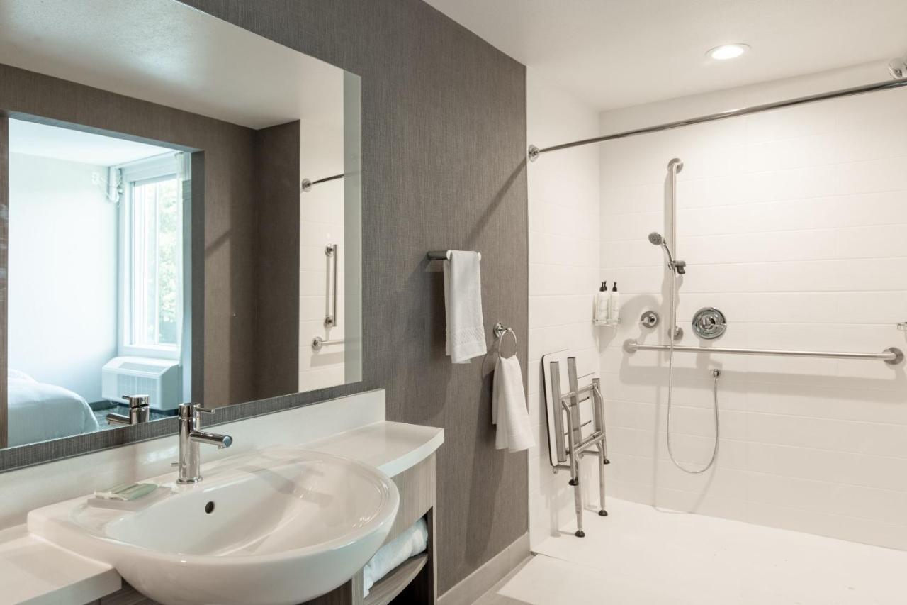 Springhill Suites By Marriott Chester Bagian luar foto